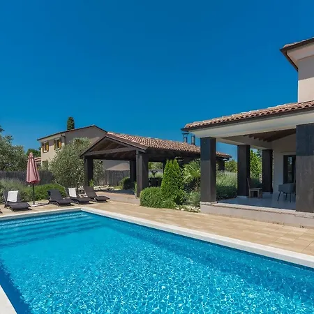 Villa Leonardo *